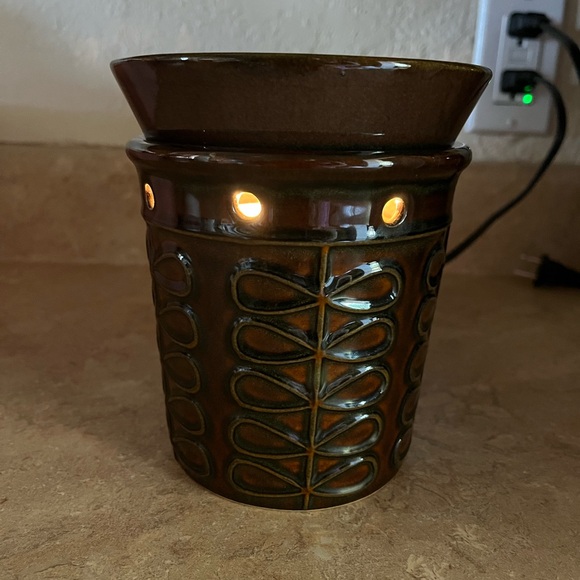 Scentsy warmer - Picture 2 of 7